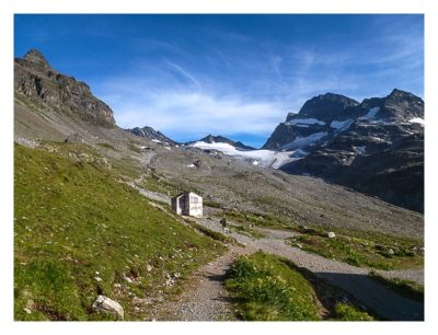 Geocaching in der Silvretta - Jägerhütte und Bergpanorama