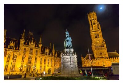 Belfried, Rathaus und Denkmal am großen Markt in Brügge