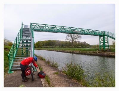 Radtour von Saarbrücken nach Straßburg: Radbrücke über den Kanal