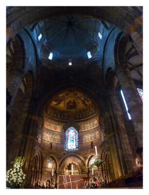 Radtour von Saarbrücken nach Straßburg: In der Kathedrale