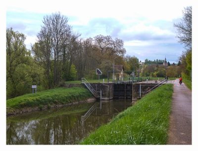 Radtour von Saarbrücken nach Straßburg: Schleusen am Kanal