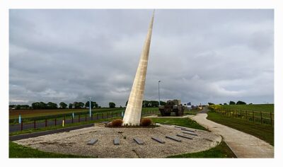 Östliche Landungsstrände - Sword Beach - Denkmal