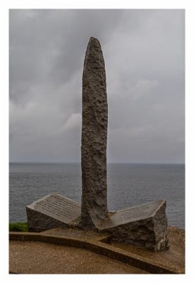 Westliche Landungsstrände - Pointe du Hoc - Denkmal für die Ranger