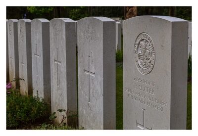 Geocaching in Flandern - The Great War Event - Grabsteine auf dem Soldatenfriedhof