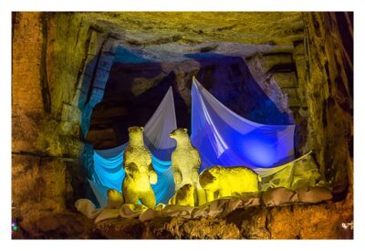 Valkenburg - Weihnachtsmarkt - Eisbären als Deko