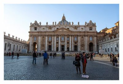 Rom: Der Vatikan - Petersdom: Fassade