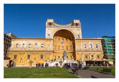 Rom: Der Vatikan - Im Innenhof der Vatikanischen Museen