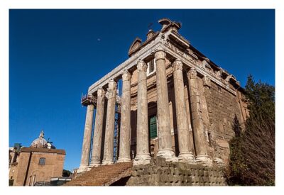 Rom: Geocaching bei den alten Römern: Forum Romanum - Tempel des Antoninus und der Faustina