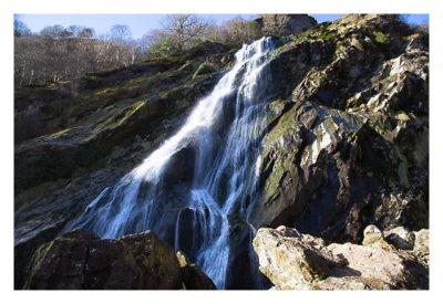 Wicklow-Mountain - Powerscourt Wasserfall: tosendes Wasser