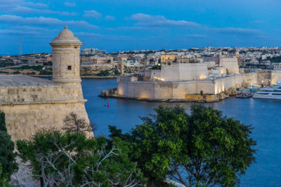 Geocaching auf Malta - Valetta - Die Forts am Abend