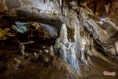 Stalagmiten in der Lipa-Höhle