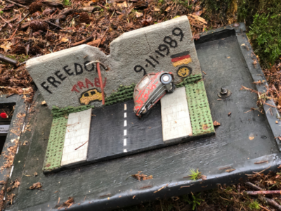 Geocache mit Mauer bei deutscher Einheit