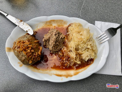 Ein Pfälzer Gericht: Leberknödel mit Sauerkraut