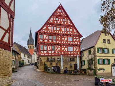 Fachwerkfassade des historischen Baumannschen Hauses