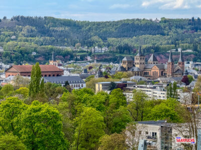 Aussicht auf die Konstantin-Basilika und den Trierer Dom von oben