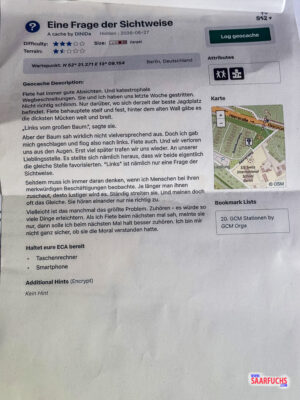 Ansicht eines Geocaching-Listings mit Ausr&uuml;stungsgegenst&auml;nde und Symbolen f&uuml;r Attribute