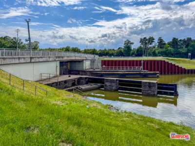 Blick auf Schleusenanlage am Dortmund-Ems-Kanal
