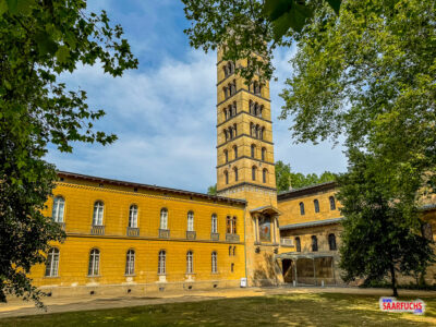 Die Friedenskirche in Potsdam mit dem nicht freistehenden historischen Campanile