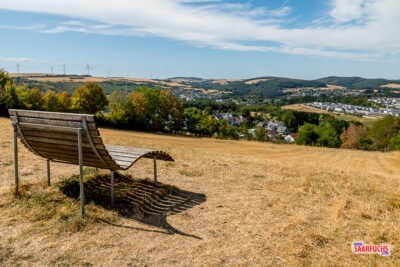 Blick vom Saar-Hunsrück-Steig auf die Hügellandschaft der Region
