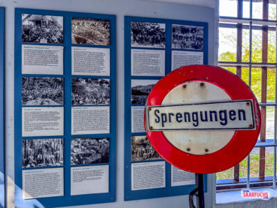 Ausstellungsraum im kostenlosen Museum des Basaltparks mit historischen Abbauwerkzeugen