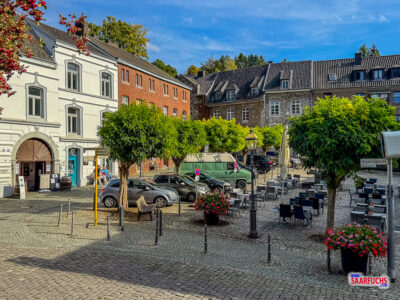 Der historische Alte Markt in Stolberg mit dem zentralen Marktbrunnen