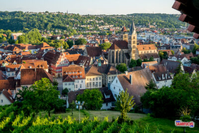 Panoramablick über die Altstadt von Esslingen mit der herausragenden Stadtkirche
