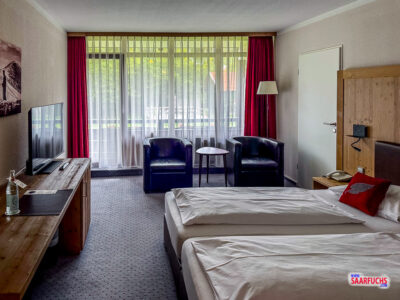 Ger&auml;umiges und modern eingerichtetes Hotelzimmer im Hotel Schillingshof
